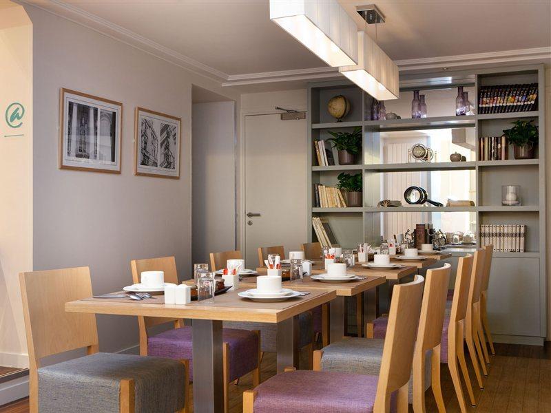 Leonardo Boutique Opera 4*