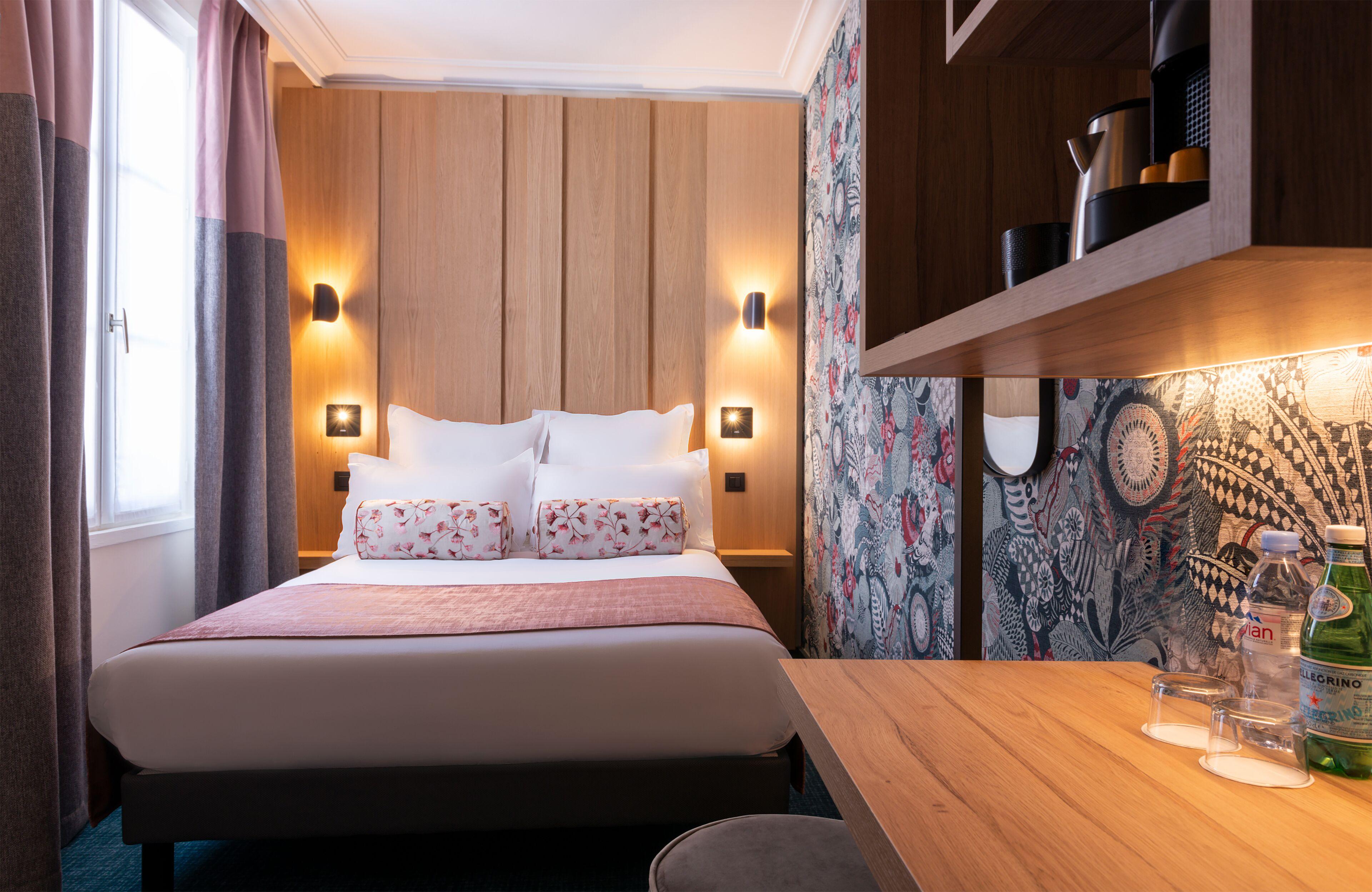 Leonardo Boutique Opera Hotel 4*